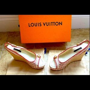 Louis Vuitton wedges size 7.5
